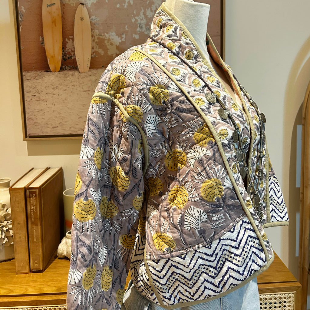 Divya Crop Reversible Jacket Hazelnut Beige & Pastel Orange
