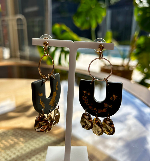 Ulani Dark Grey Gold Earrings